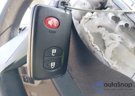 2013 Toyota Prius Two z USA, uszkodzony, nr VIN JTDKN3DU5D5556905